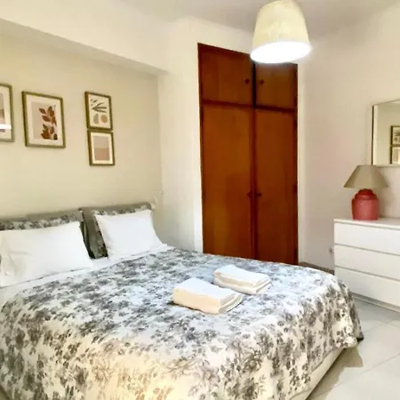 Chiado With Terrace 1 Lisboa